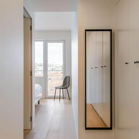 Appartement Trendy Dicht Bij De Kust Ostende