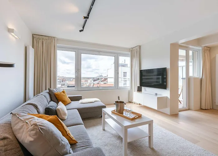 Appartement Trendy Dicht Bij De Kust