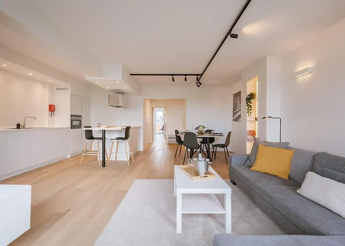 Trendy Dicht Bij De Kust Appartement *