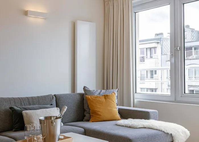 Trendy Dicht Bij De Kust *