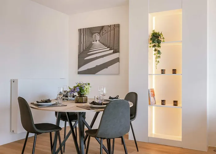 Appartement Trendy Dicht Bij De Kust Ostende
